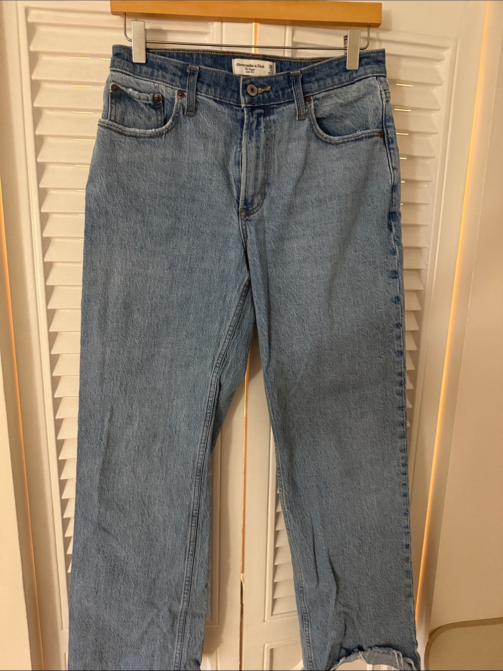 Abercrombie & Fitch The Baggy Low Rise Jean